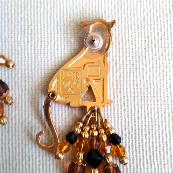 LATR2GO LEOPARD EARRINGS - Picture 5 of 11